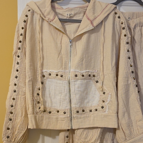 NWOT POL Cream Hooded Set - Picture 2 of 9